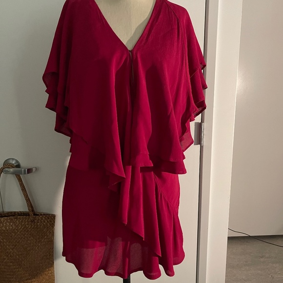 Sexy gorgeous red Tunic - Picture 1 of 6